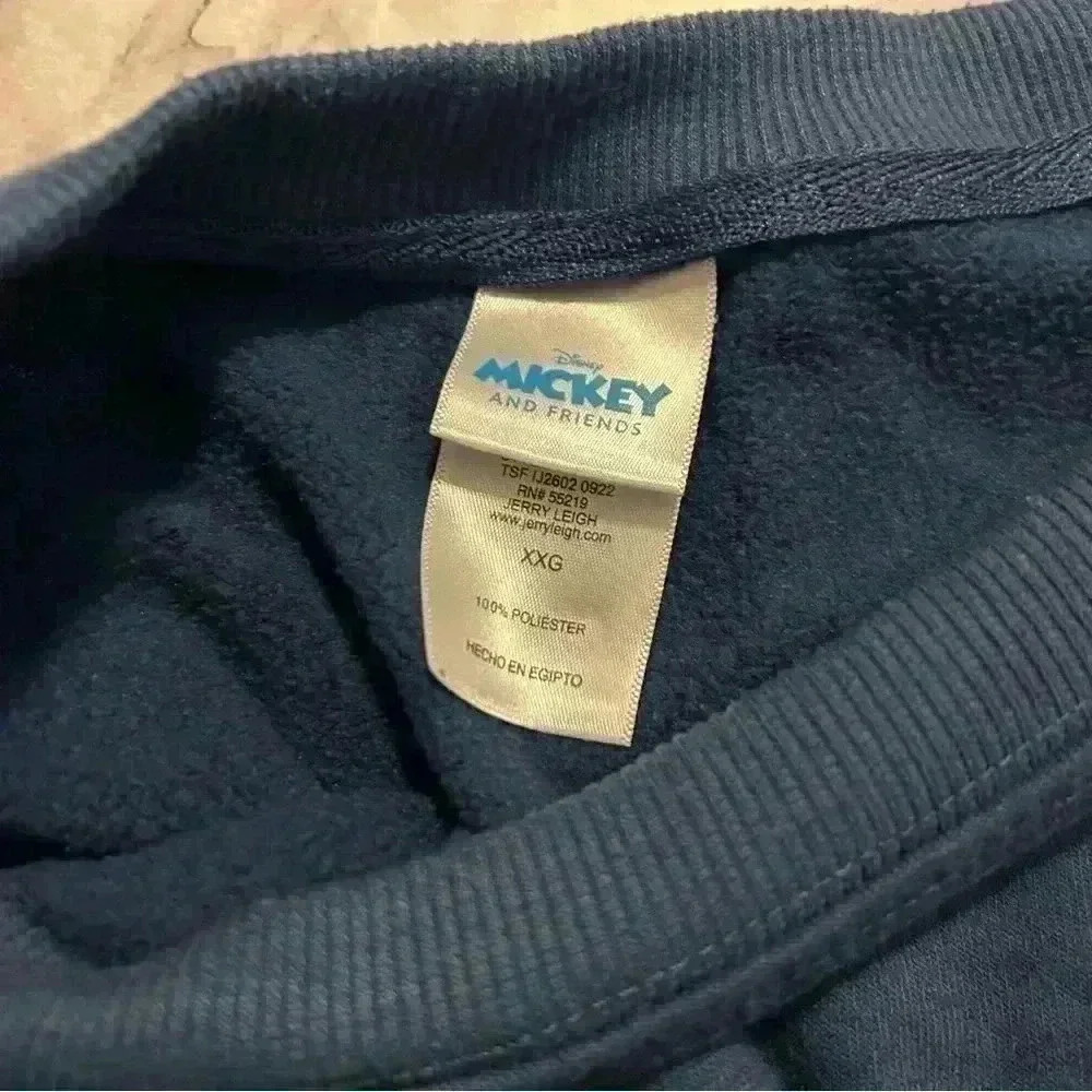 Vintage Women’s Disney Mickey and Friends Character Blue Sweatshirt Size XXL - Picture 3 of 4